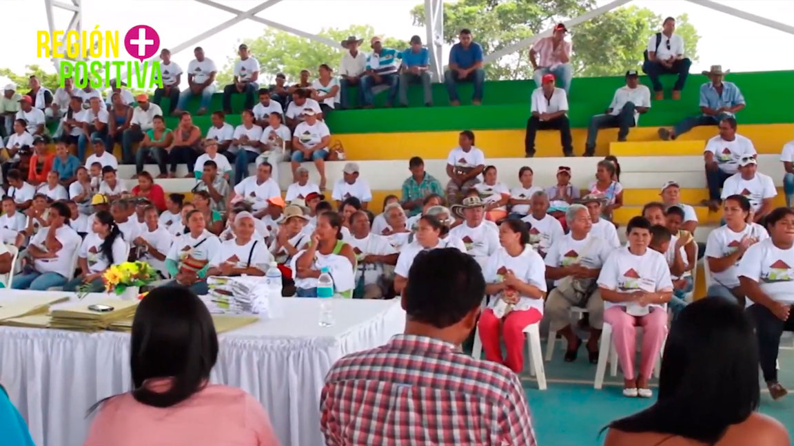 Cap 23. Propietarios felices gracias a la entrega de títulos